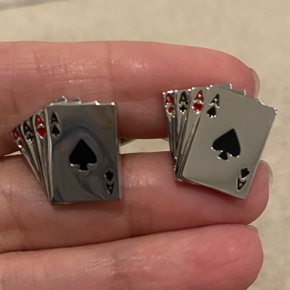 NWOT Four Aces Cuff Links